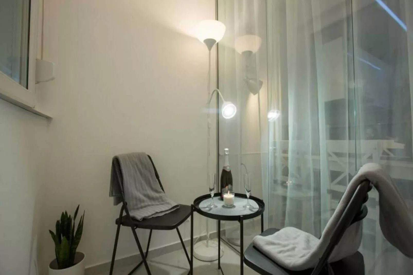 Modern & Luxury APT Zagreb Airport W\/ free WiFi - One Bedroom Apartment-Binnen