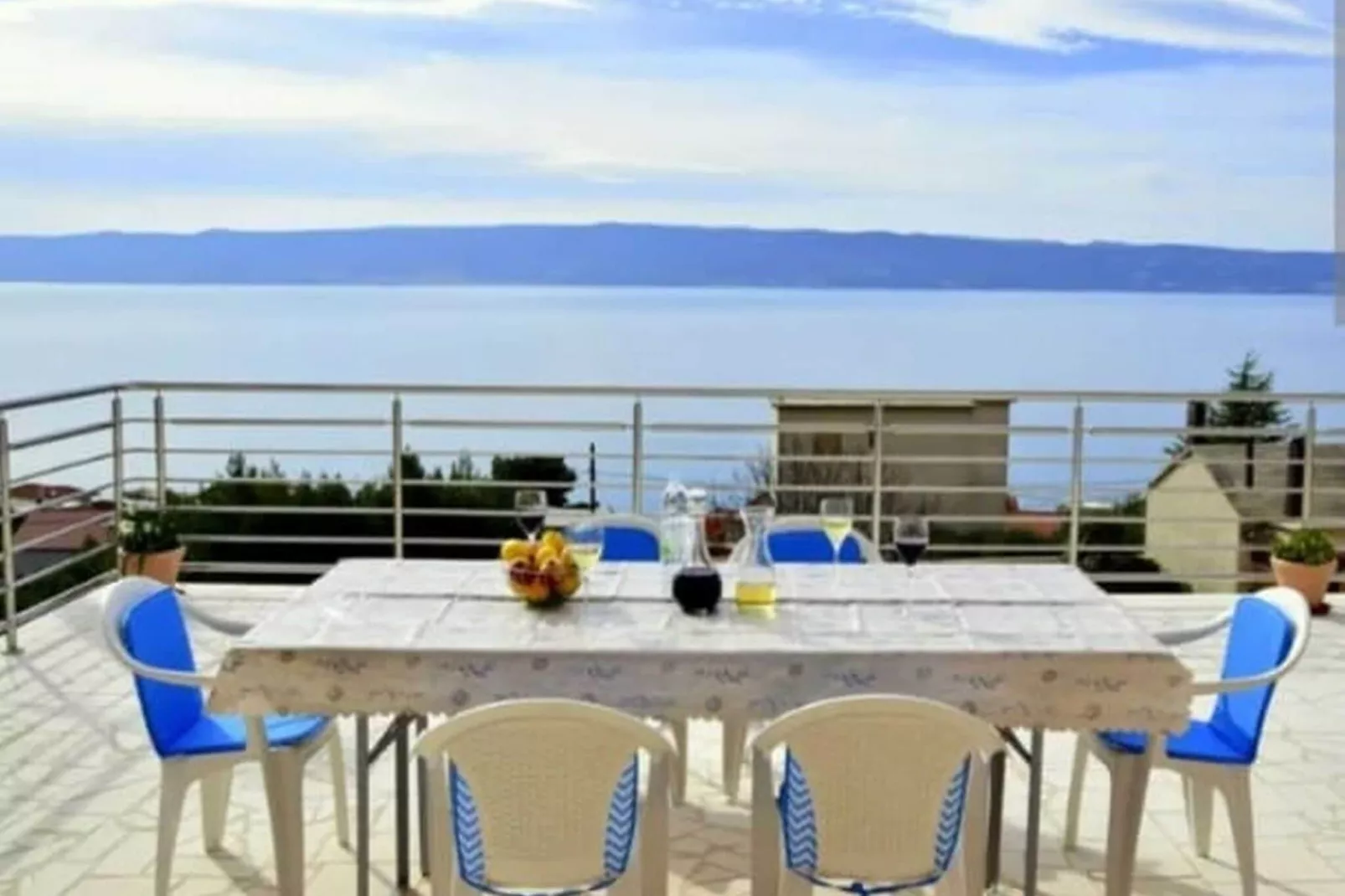 Apartment Mila - Three Bedroom Apartment with Terrace and Sea View-Buitenlucht