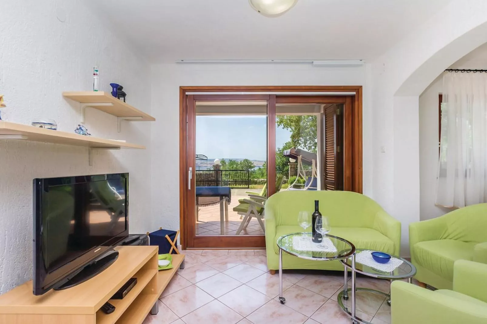 Apartments Paola - Studio Apartment with Terrace and Sea View