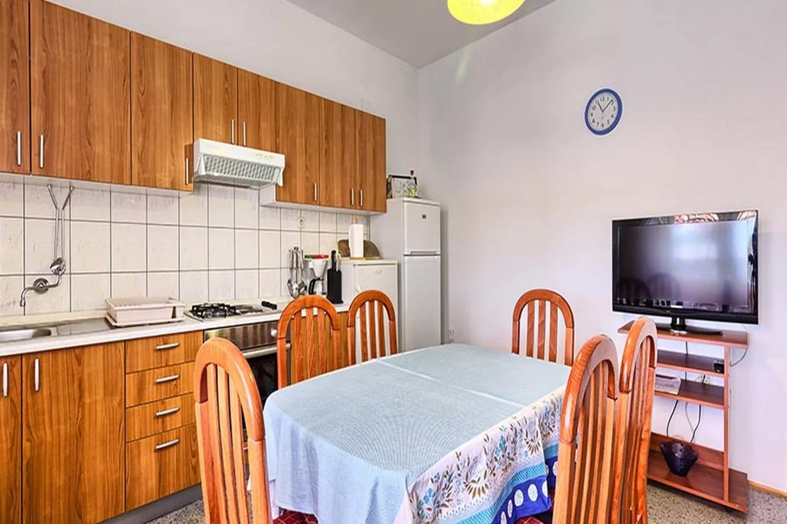 Apartment Lucija - Three Bedroom Apartment with Balcony