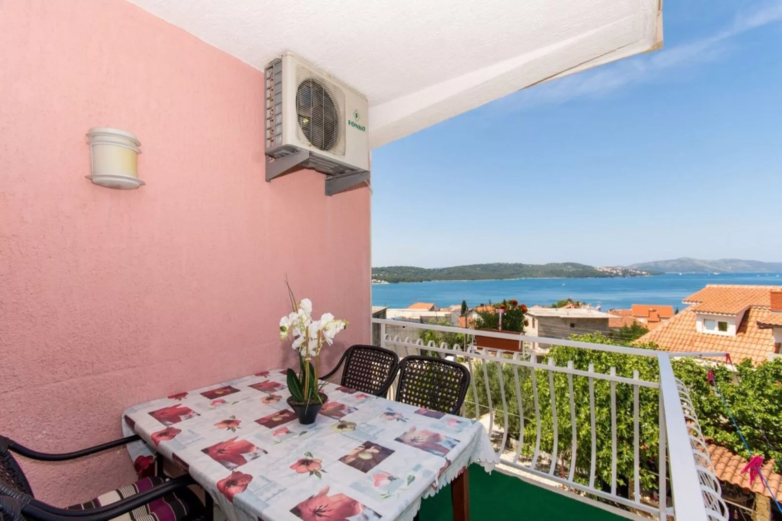 Villa Stil -  One Bedroom Apartment with Balcony and Sea View 102-Terrasbalkon