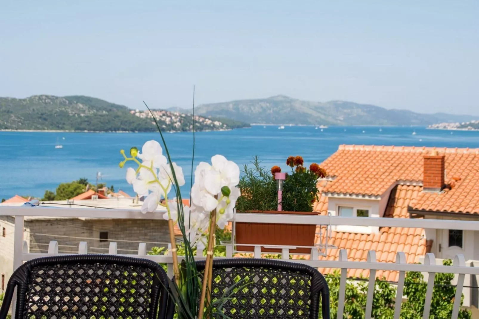 Villa Stil -  One Bedroom Apartment with Balcony and Sea View 102-Terrasbalkon