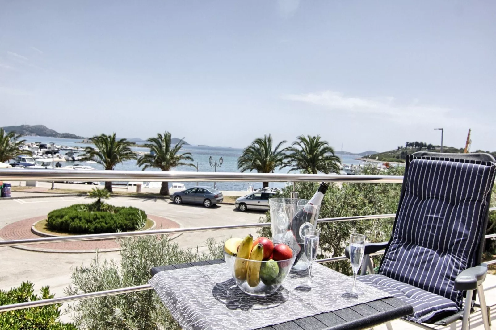 Apartments Victoria - One Bedroom Apartment with Terrace and Sea View (A1)-Terrasbalkon