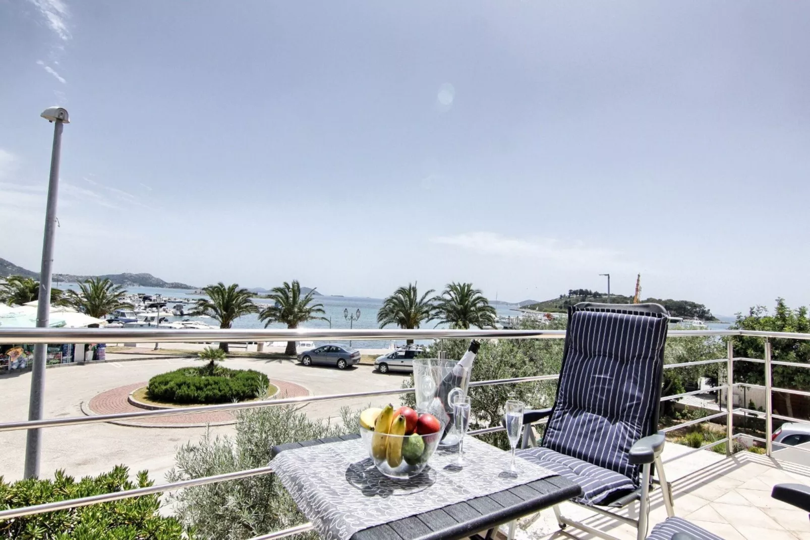 Apartments Victoria - One Bedroom Apartment with Terrace and Sea View (A1)-Terrasbalkon