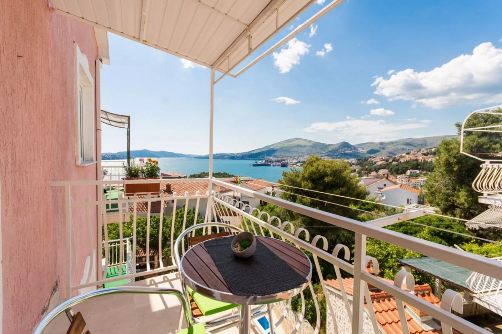 Villa Stil - Studio Apartment with Balcony and Sea View 201-Terrasbalkon