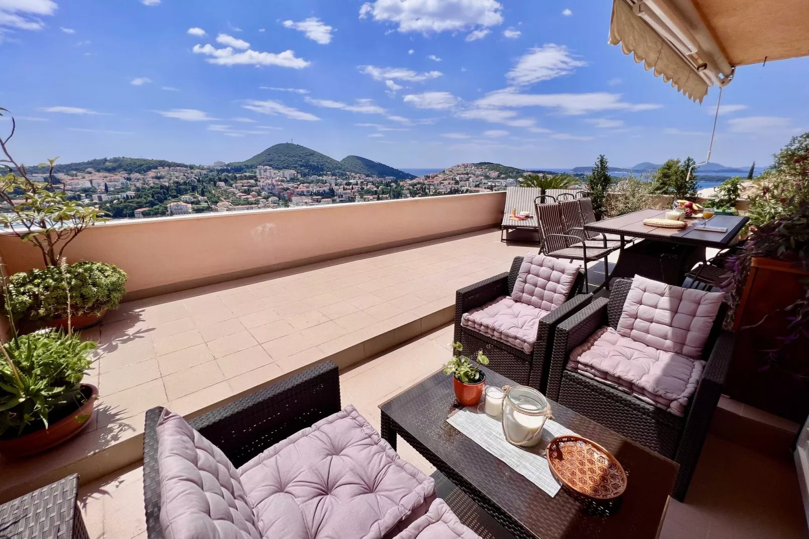 Apartment Lana - Two Bedroom Apartment with Terrace and Sea View-Terras