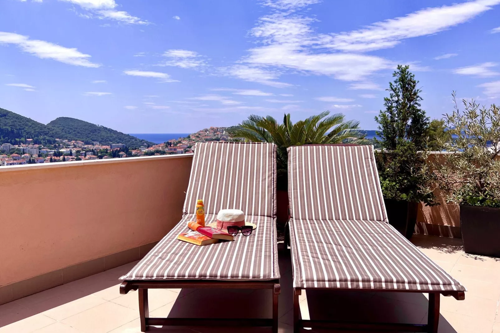 Apartment Lana - Two Bedroom Apartment with Terrace and Sea View-Terras