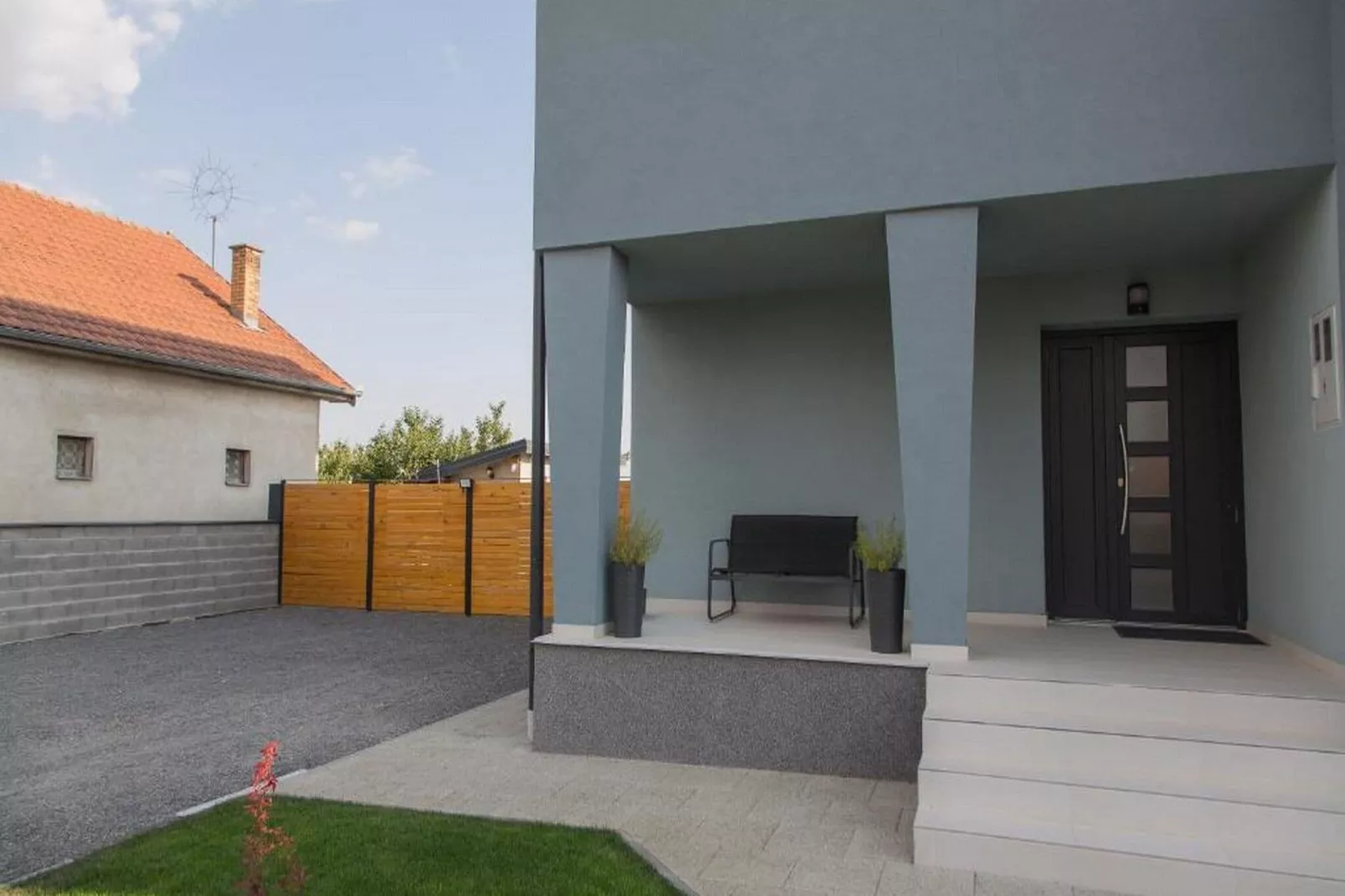 Holiday Home Thesaurum - Four Bedroom Holiday Home with Swimming Pool-Buitenlucht