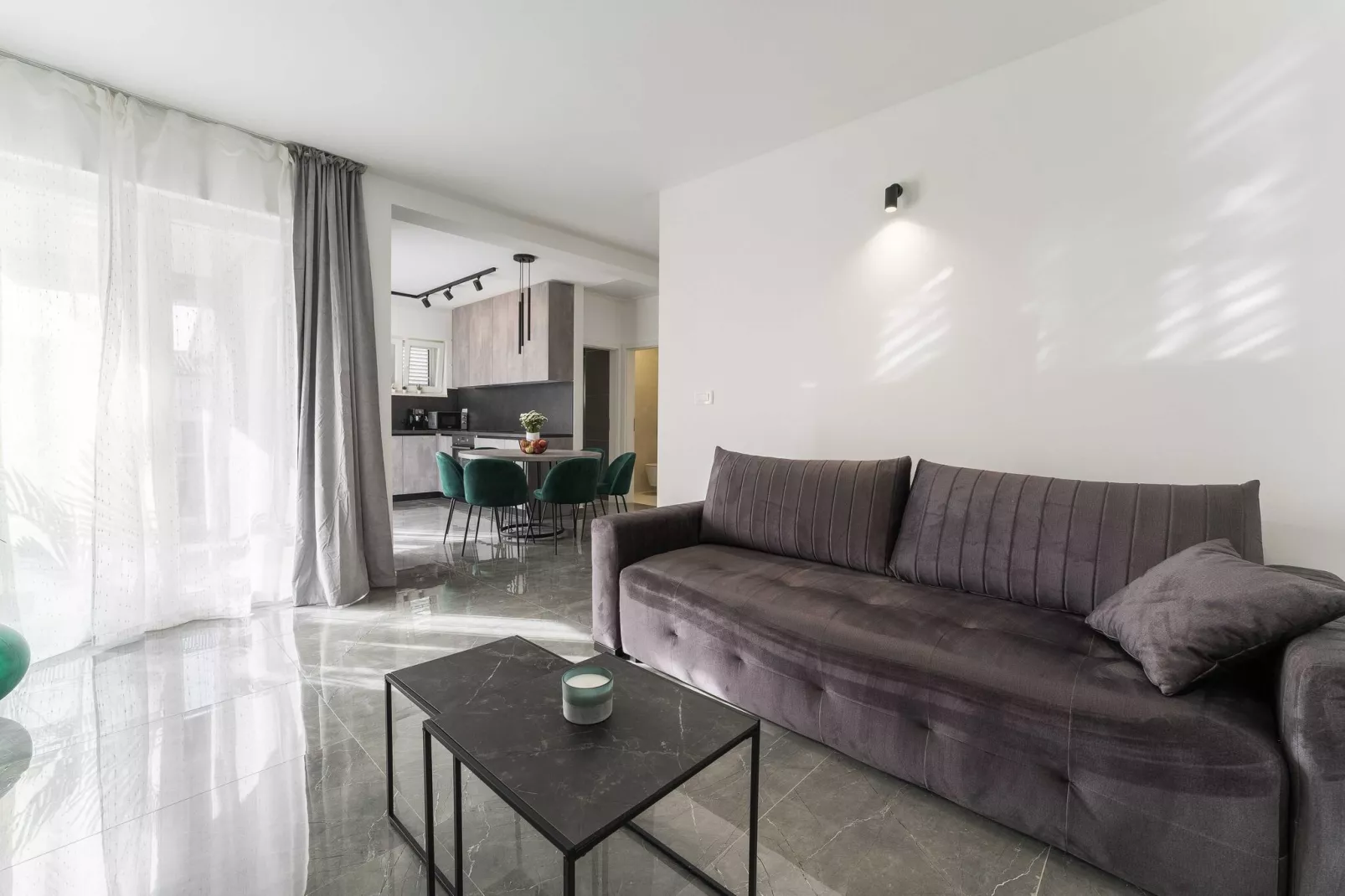 Luxury D Apartments - Luxury Two Bedroom Apartment with Terrace A2-Woonkamer