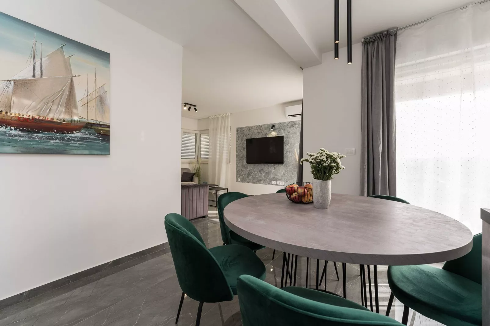 Luxury D Apartments - Luxury Two Bedroom Apartment with Terrace A2-Eetkamer