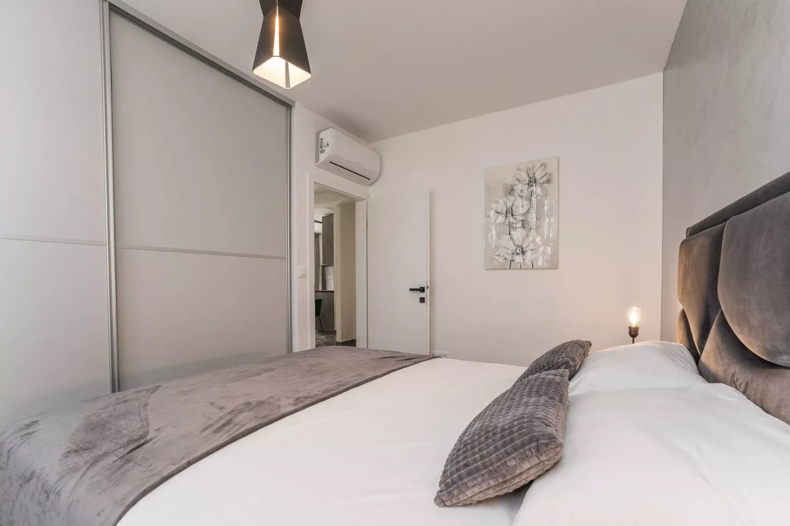 Luxury D Apartments - Luxury Two Bedroom Apartment with Terrace A2-Slaapkamer