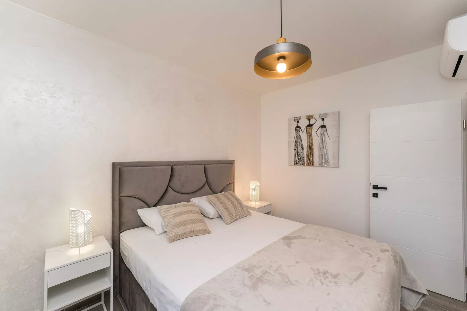 Luxury D Apartments - Luxury Two Bedroom Apartment with Terrace A2-Slaapkamer