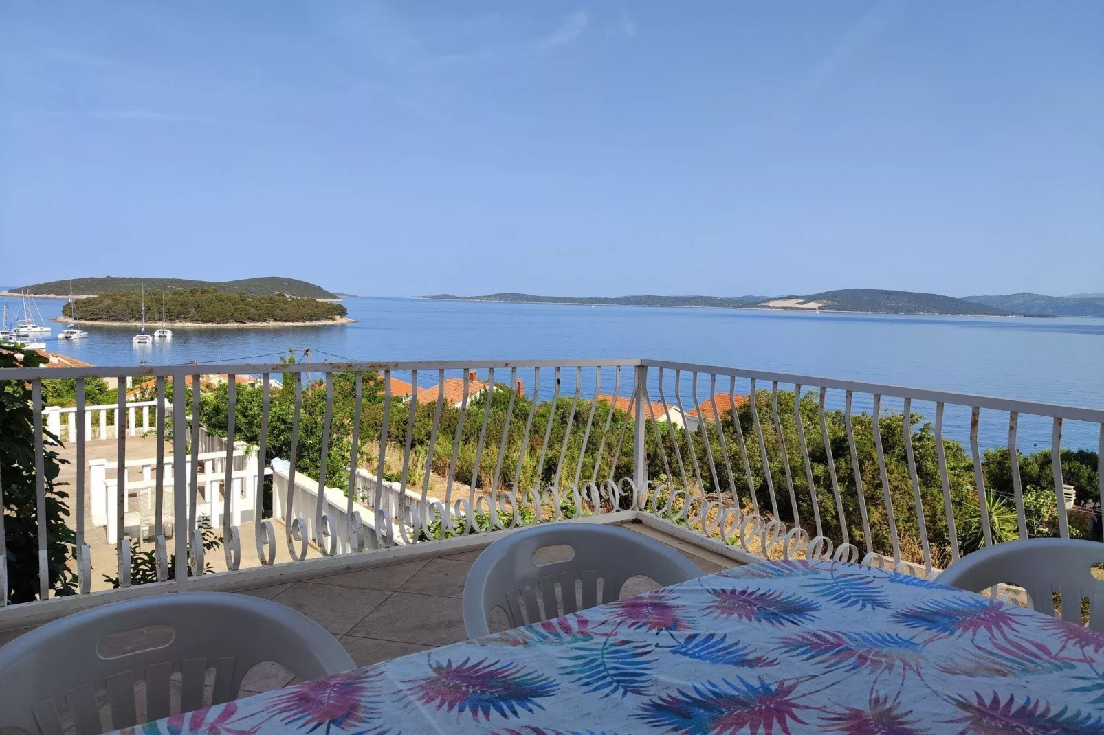 Holiday Home Maja - Four Bedroom Holiday Home with Terrace and Sea View-Terras