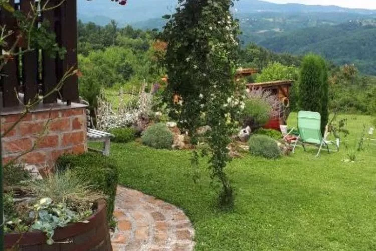 Stara Hiža Vlašić - Duplex one bedroom Chalet with Private Garden-Buitenlucht