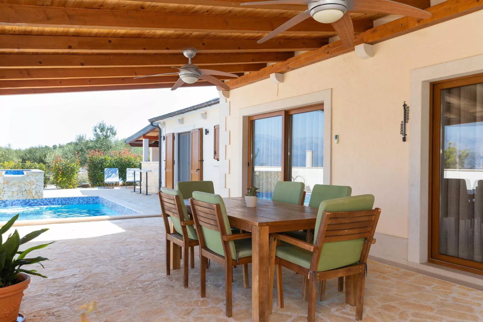 Villa Anabella - Four bedroom Villa with Swimming pool-Terras