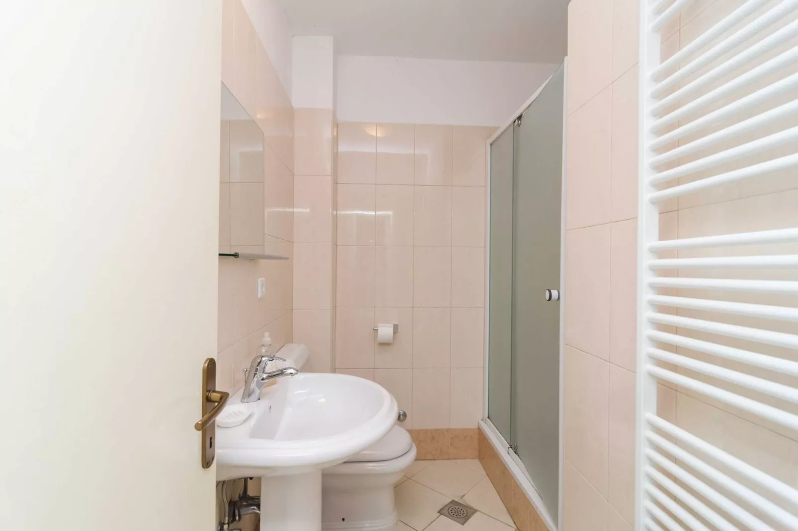 House Apartments Ariva - Superior Studio Apartment with Balcony (3 Adults) - A3-Badkamer