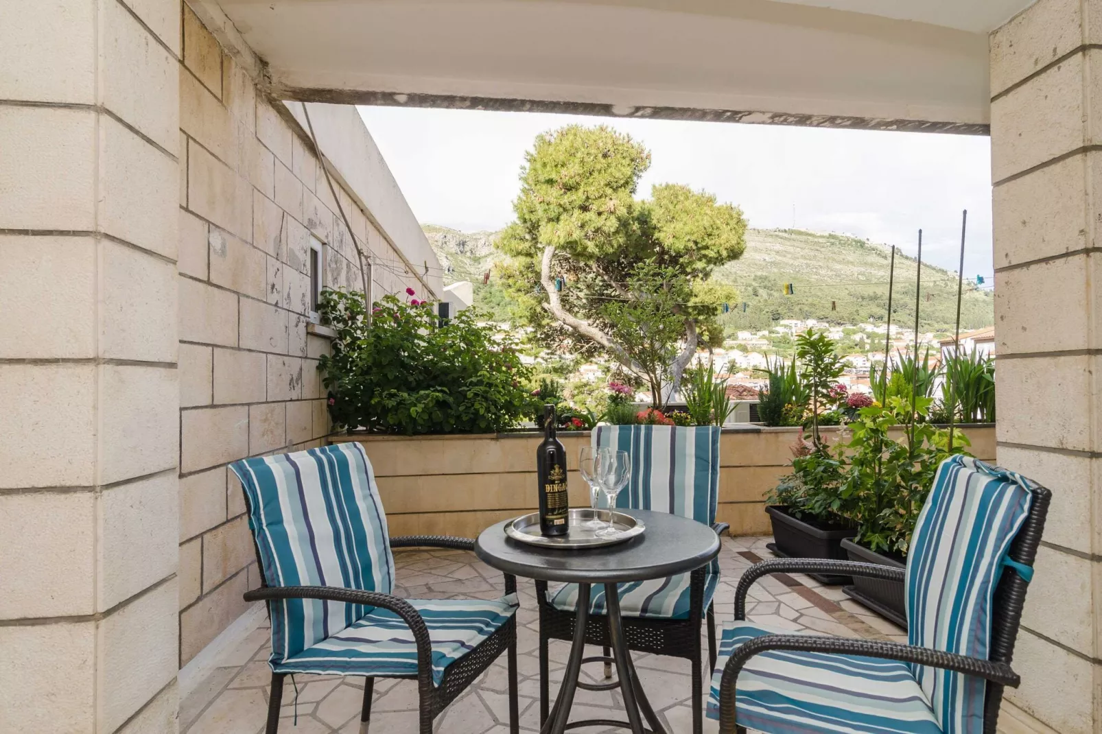 House Apartments Ariva - Superior Studio Apartment with Balcony (3 Adults) - A3-Buitenlucht