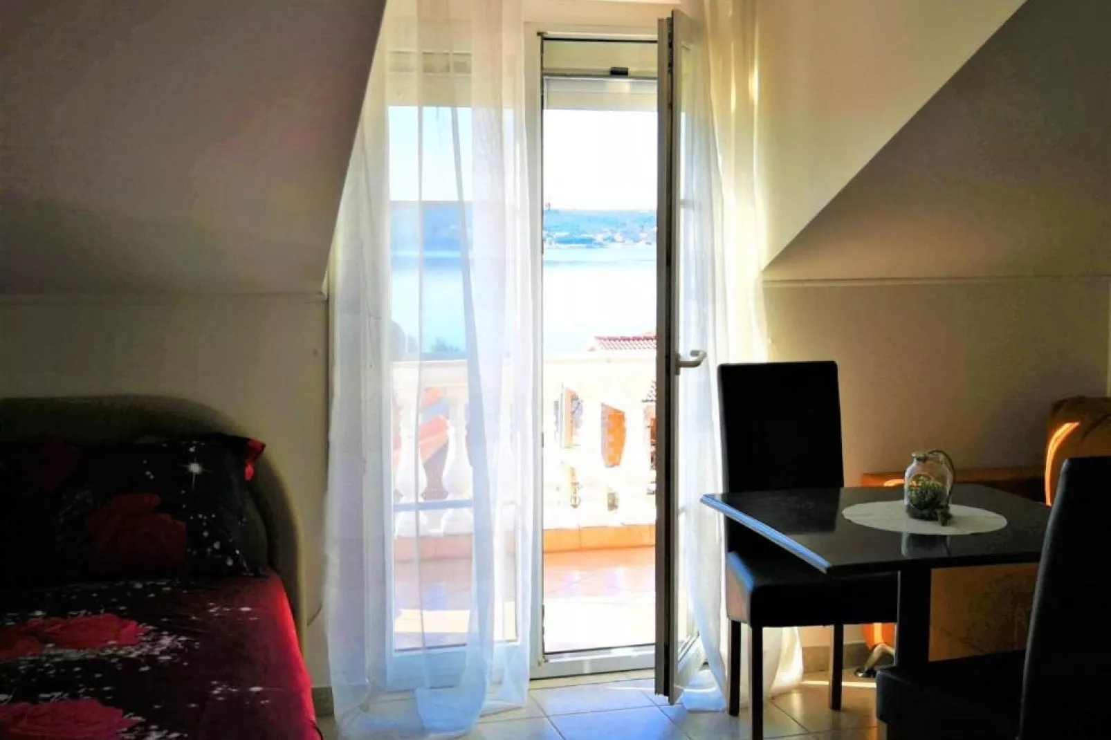 Apartments Milic - Studio Apartment with Sea View 4-Slaapkamer