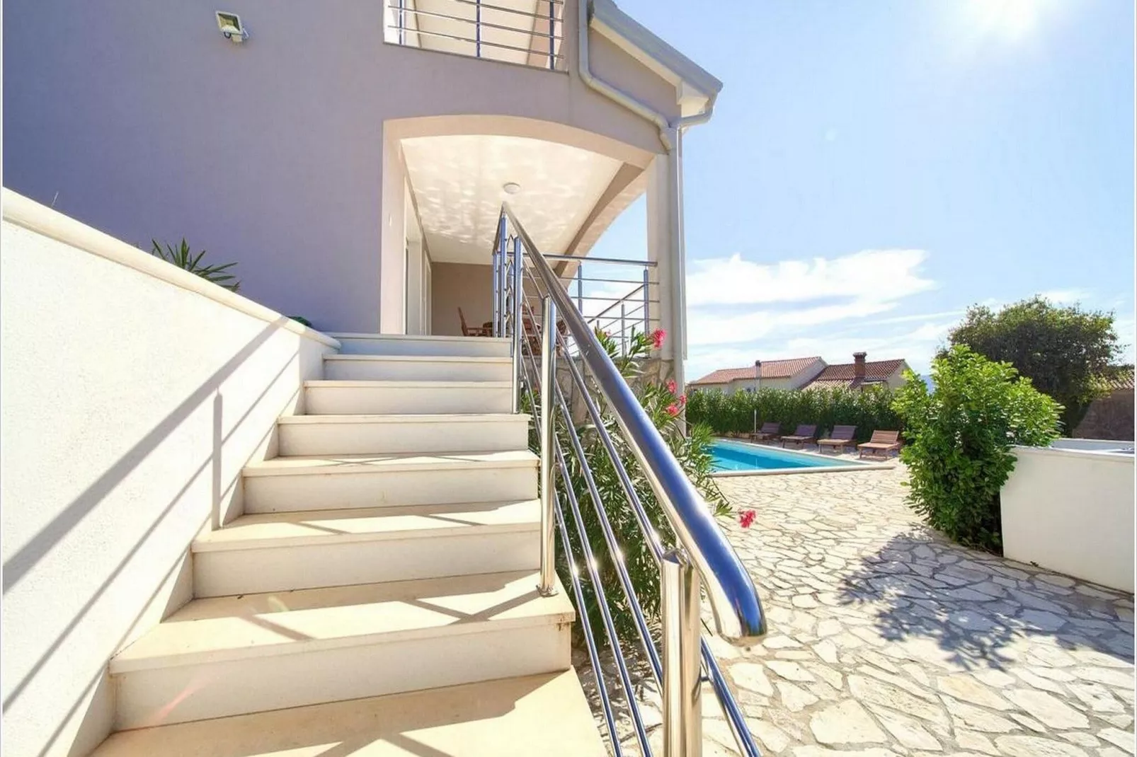 Villa Isabella - Four Bedroom Villa with Swimming Pool-Buitenlucht