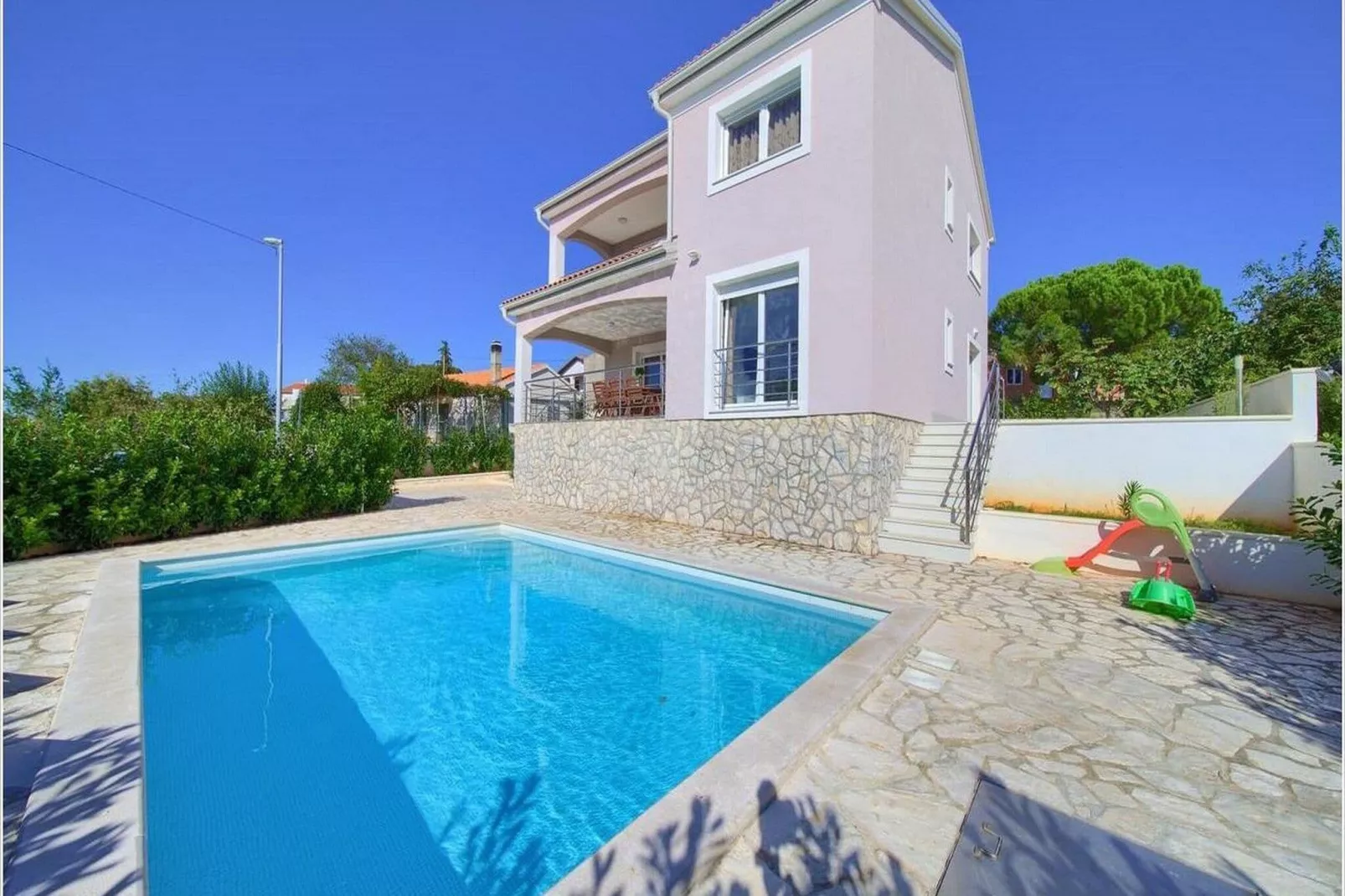 Villa Isabella - Four Bedroom Villa with Swimming Pool-Zwembad