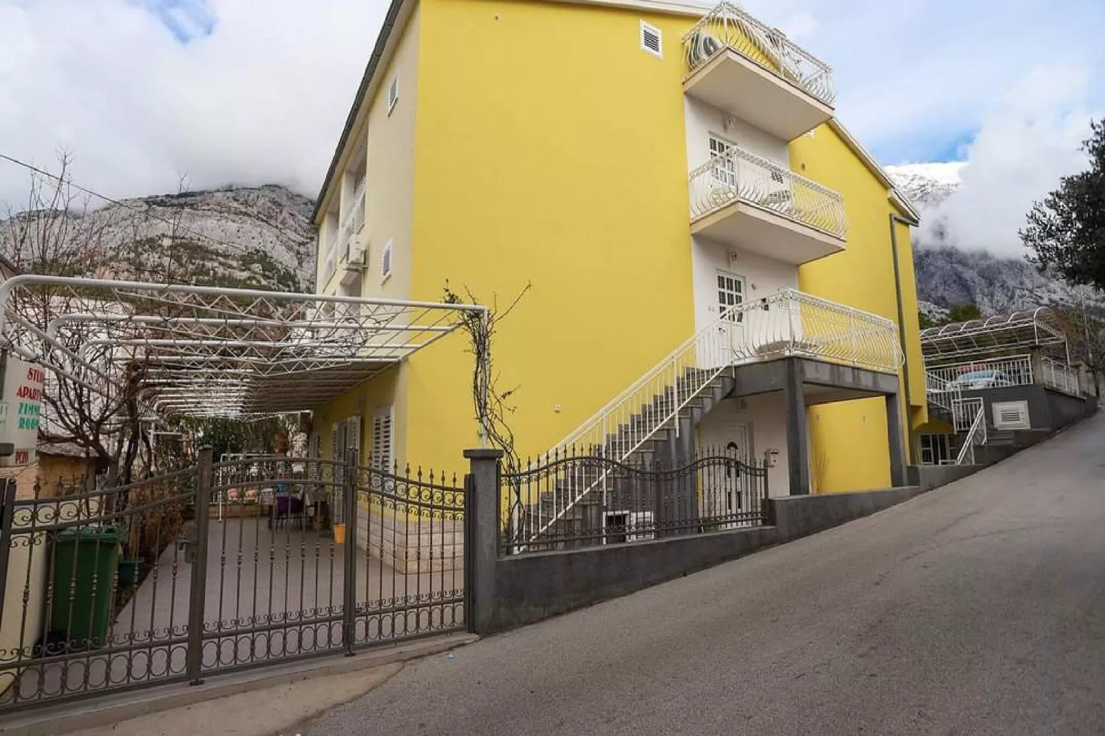 Apartments Pezo - Studio with Balcony and Sea View (Mira 6)-Buitenlucht