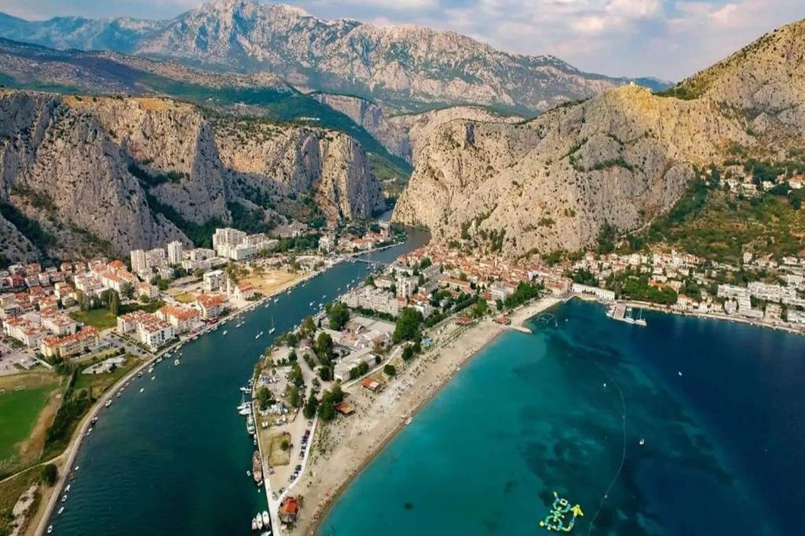 Apartment Stipic Omis - Three Bedroom Apartment with Terrace-Sfeer