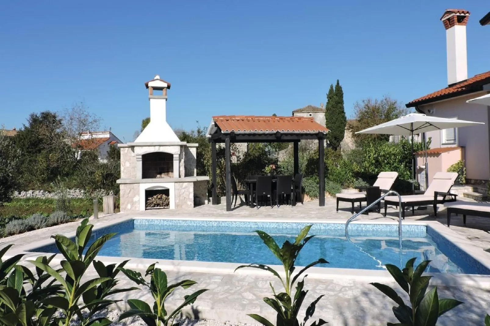 Villa Gea - Three Bedroom Villa with Swimming Pool-Zwembad