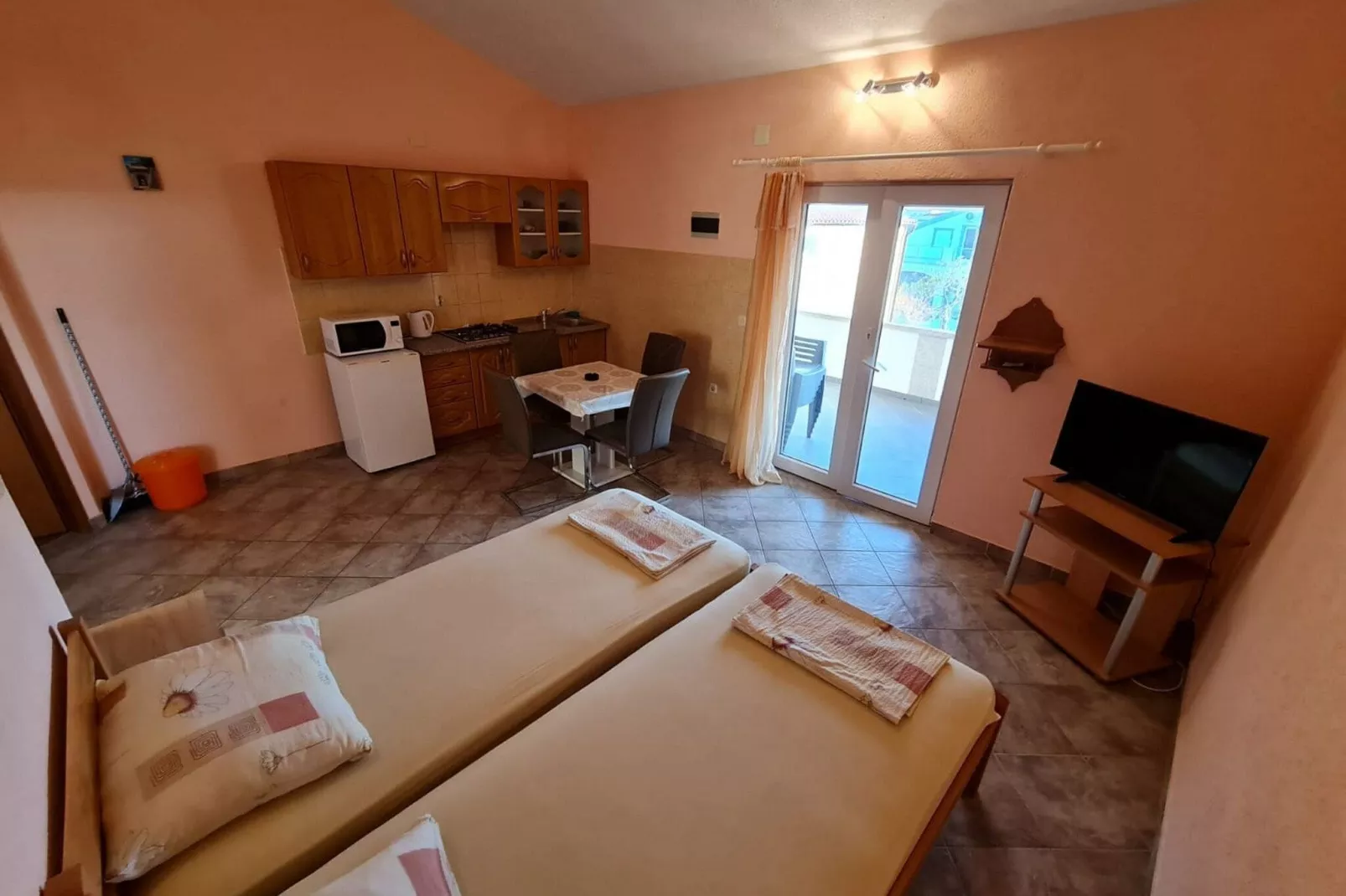 Apartments Robi - One Bedroom Apartment with Terrace