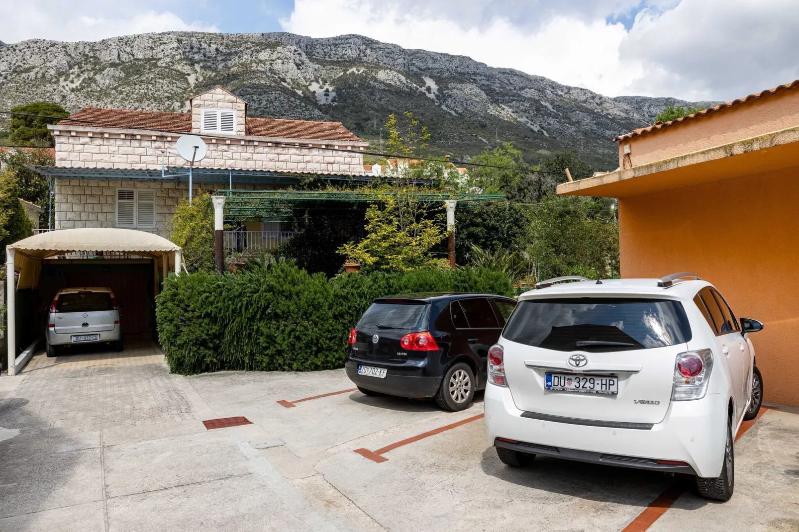 Apartment Tete Mare - Three Bedroom Apartment with Terrace-Buitenlucht