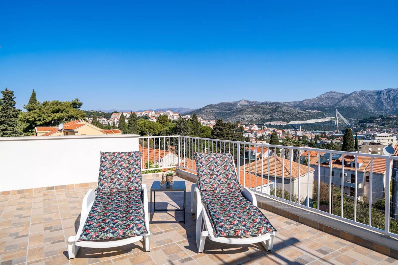 Apartment Dorica - Two Bedroom Apartment with Terrace-Terras