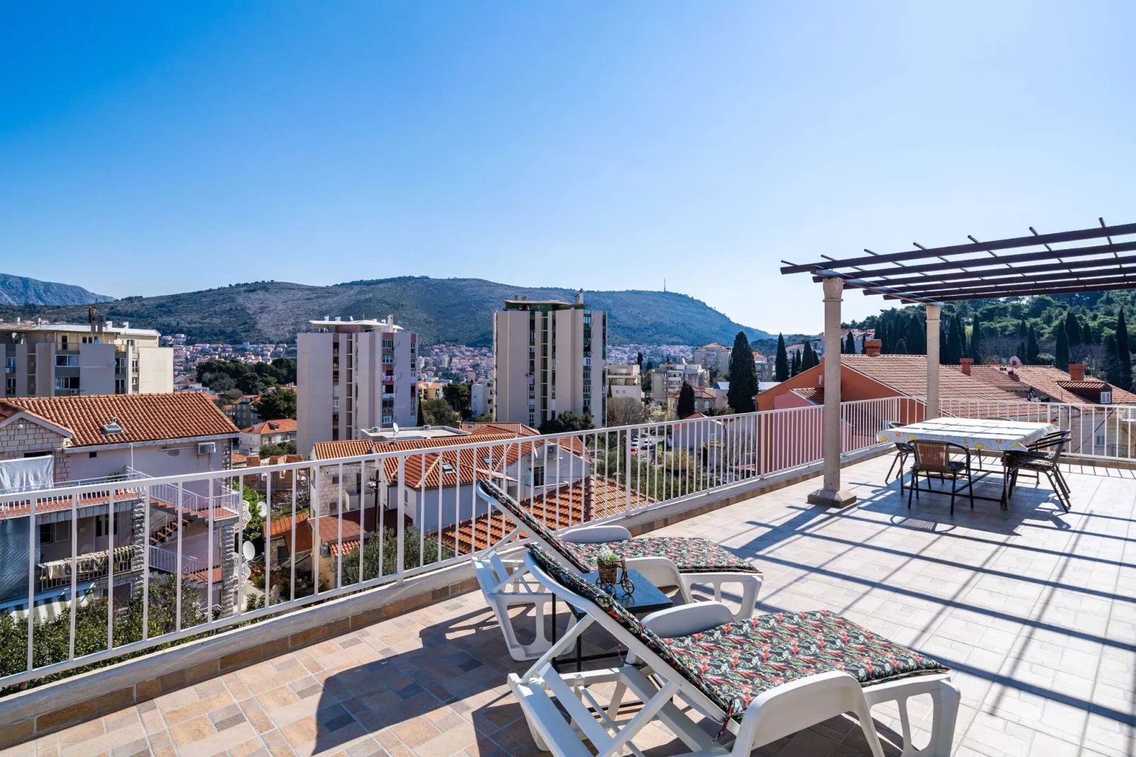 Apartment Dorica - Two Bedroom Apartment with Terrace-Terras