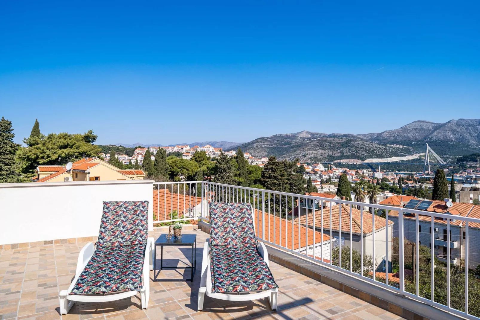 Apartment Dorica - Two Bedroom Apartment with Terrace-Terras