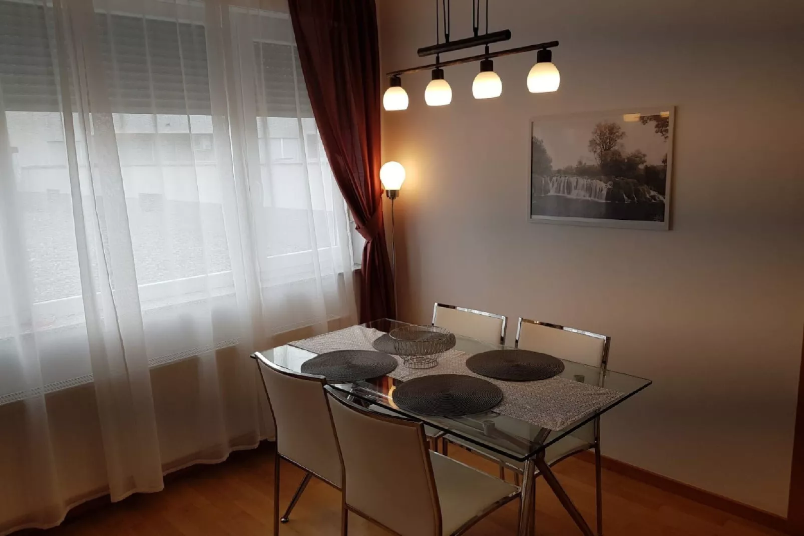 Apartment Aurelia Arena - One Bedroom Apartment-Eetkamer