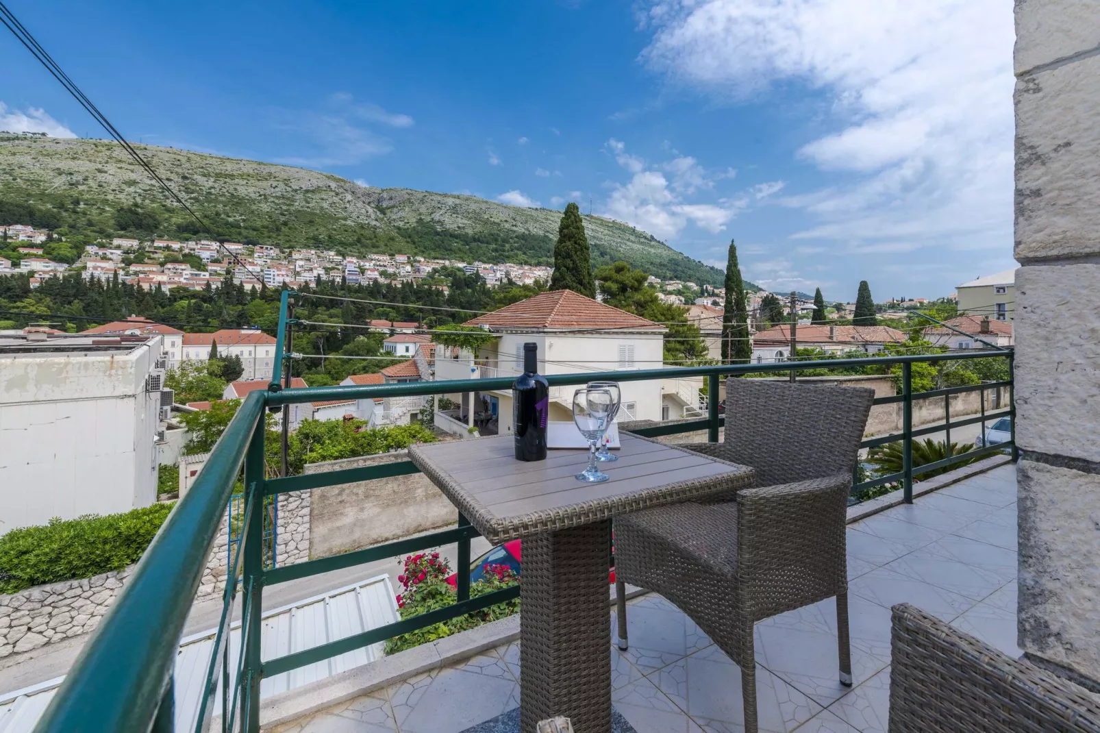 Apartment Iva - One Bedroom Apartment with Balcony-Terrasbalkon