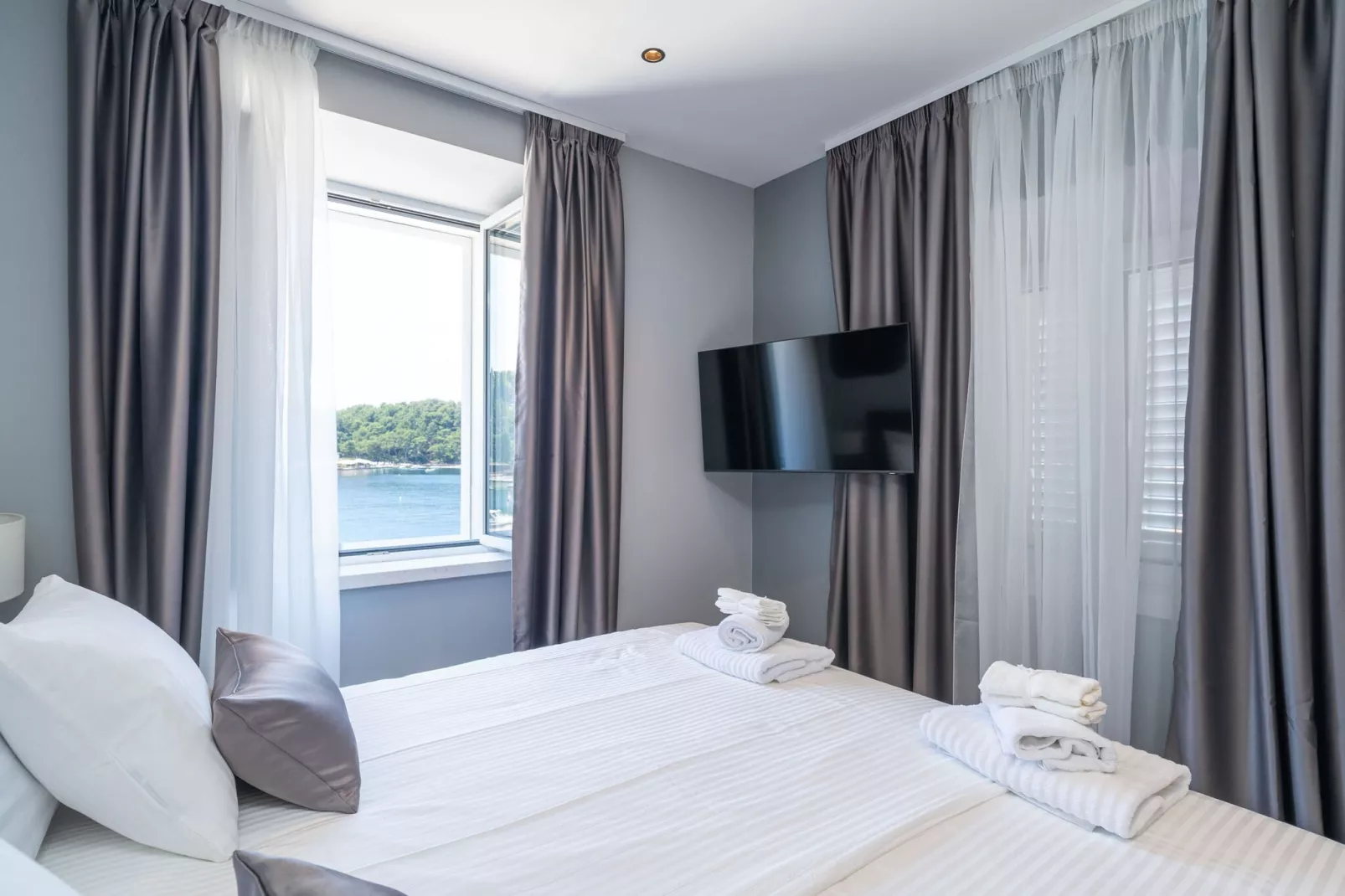 Apartments Villa Royale - Premium One Bedroom Apartment with Sea View - 3-Slaapkamer