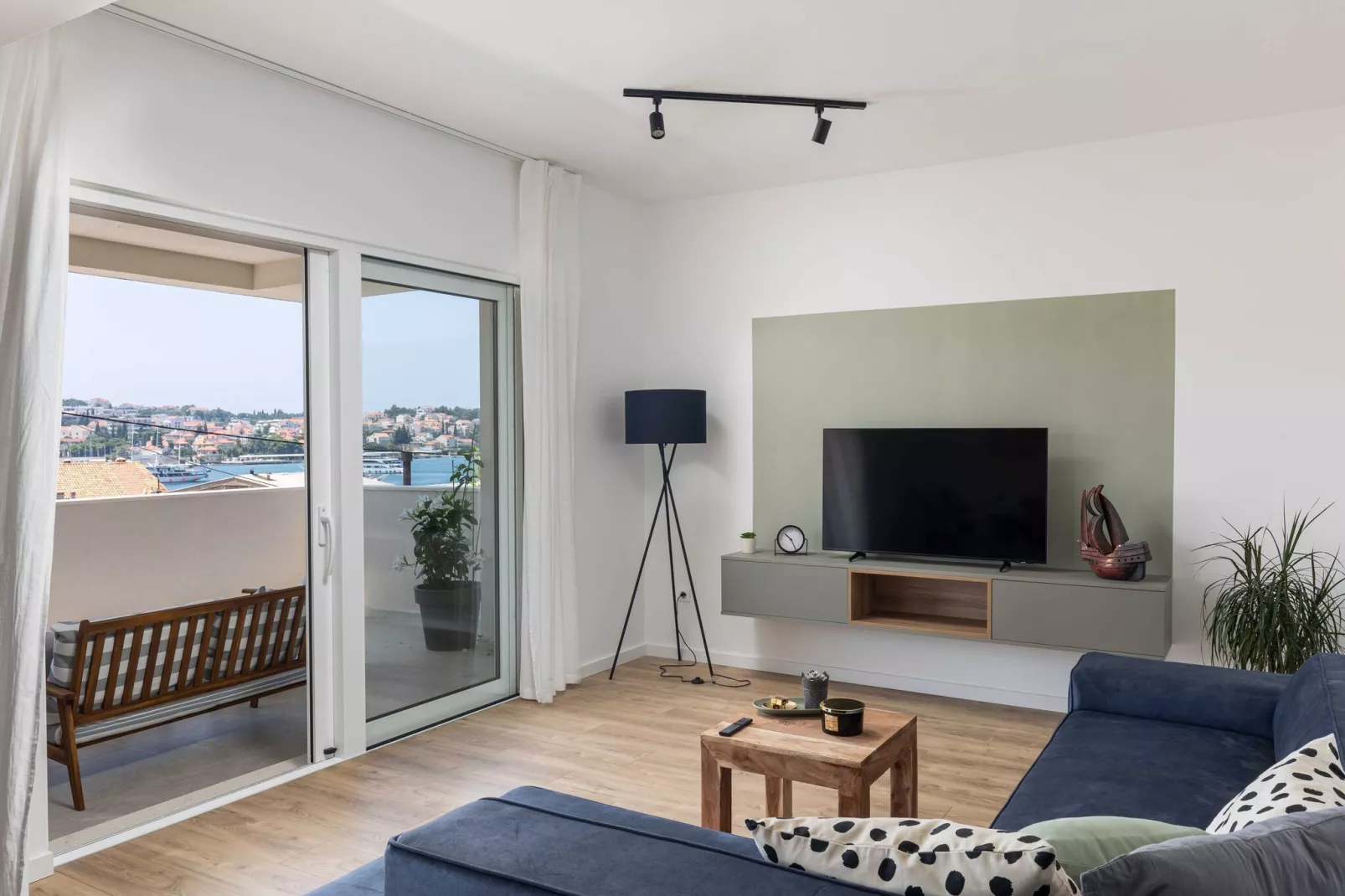 Apartments aMare - Three Bedroom Apartment with Balcony and Sea View - 2