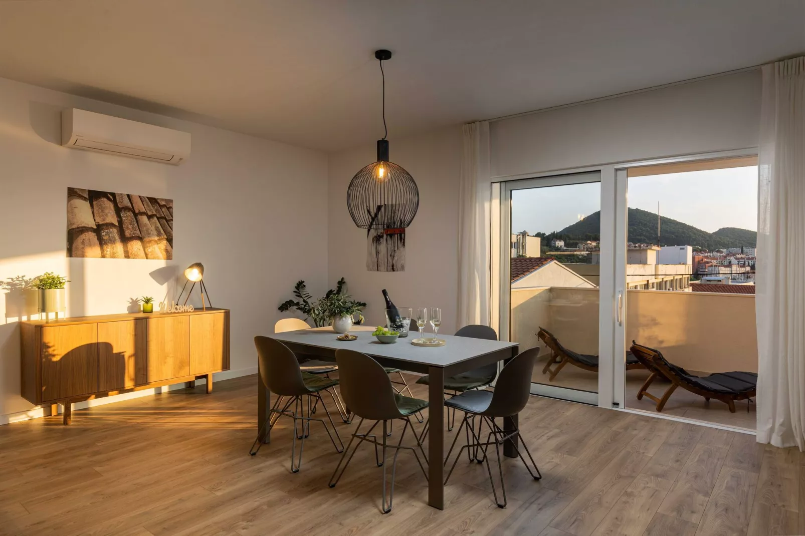 Apartments aMare - Three Bedroom Apartment with Balcony and Sea View - 2-Eetkamer