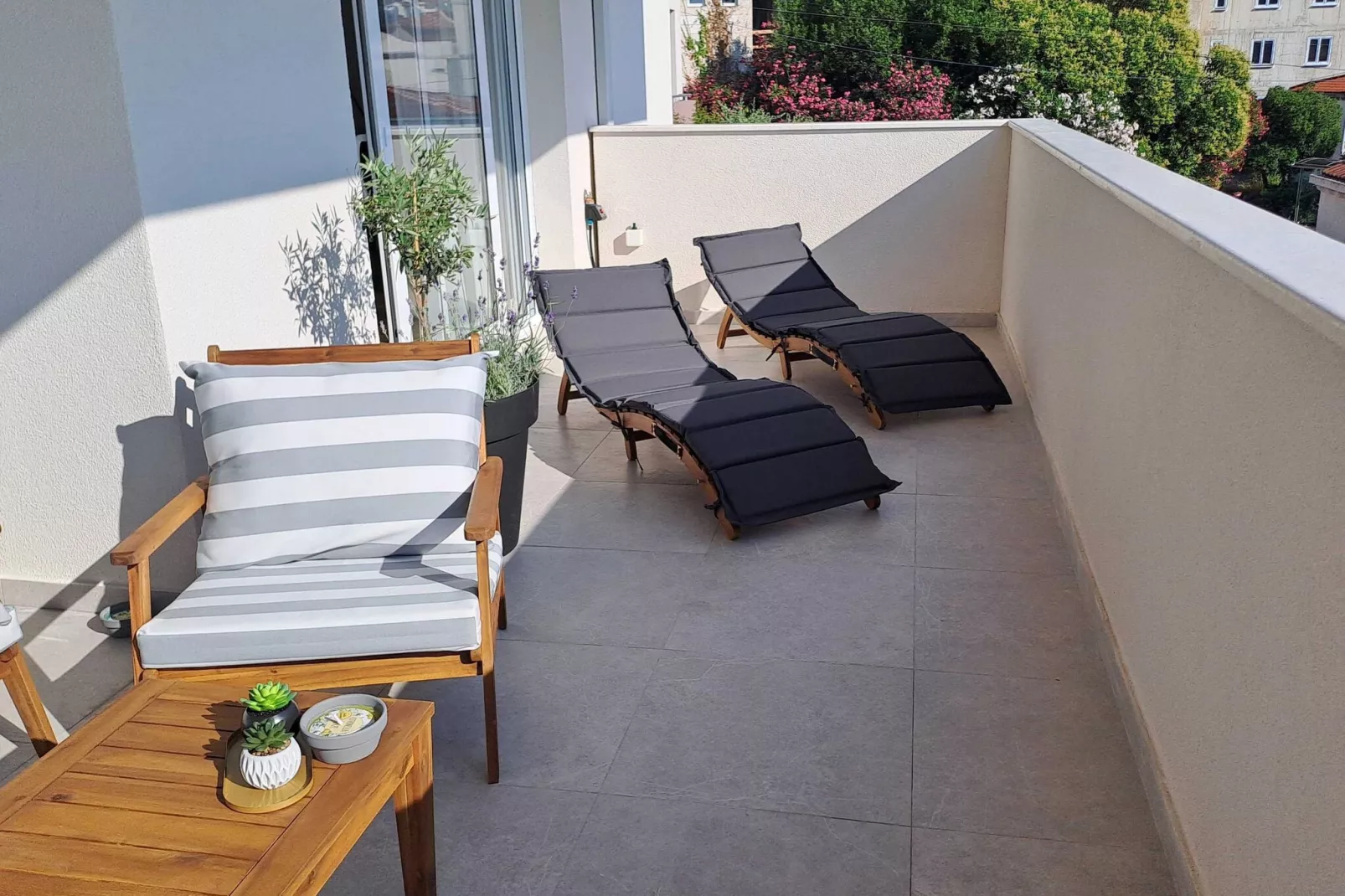 Apartments aMare - Three Bedroom Apartment with Balcony and Sea View - 2-Terrasbalkon