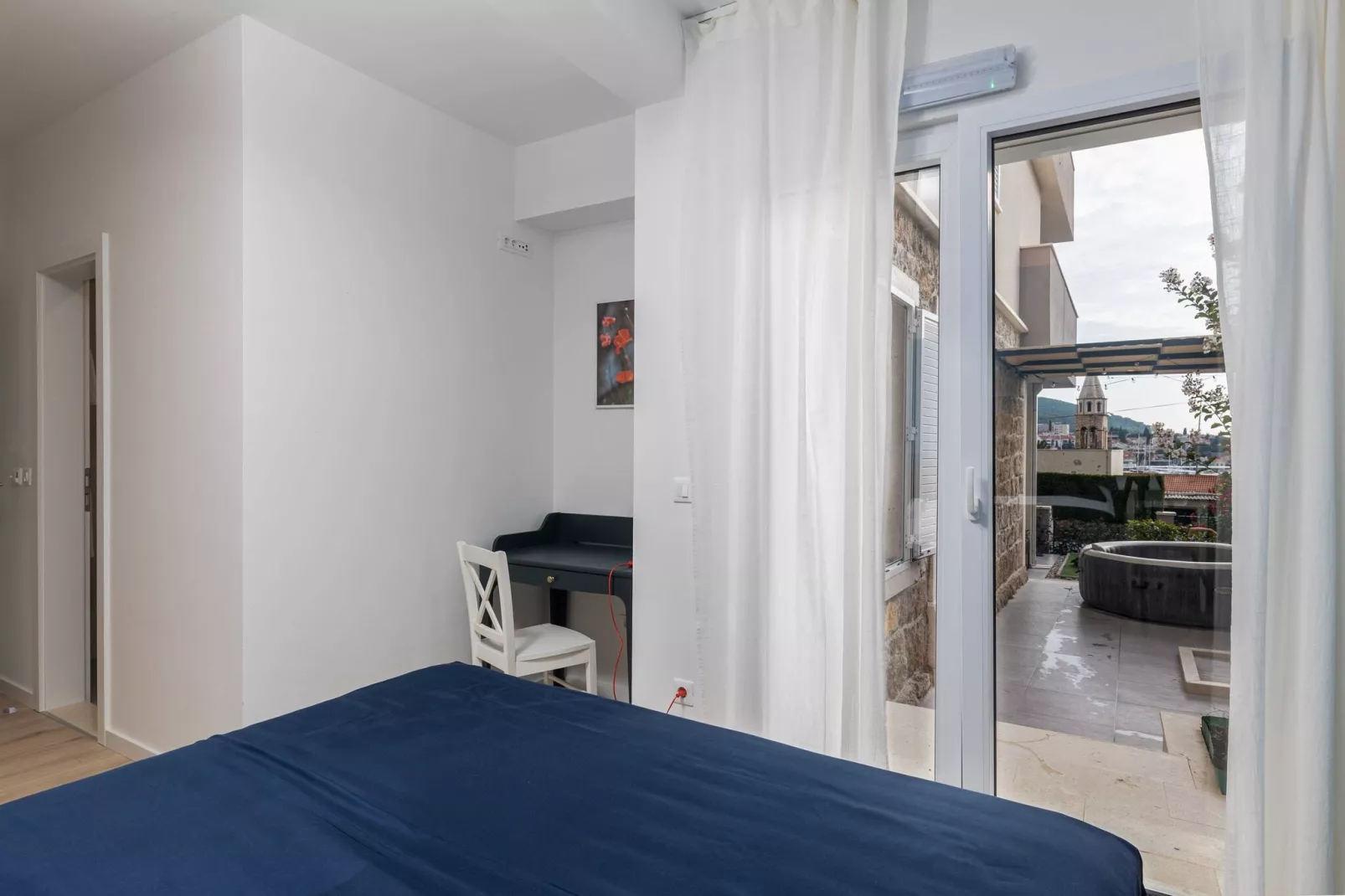 Apartments aMare - Three Bedroom Apartment with Terrace and Jacuzzi- 1-Slaapkamer