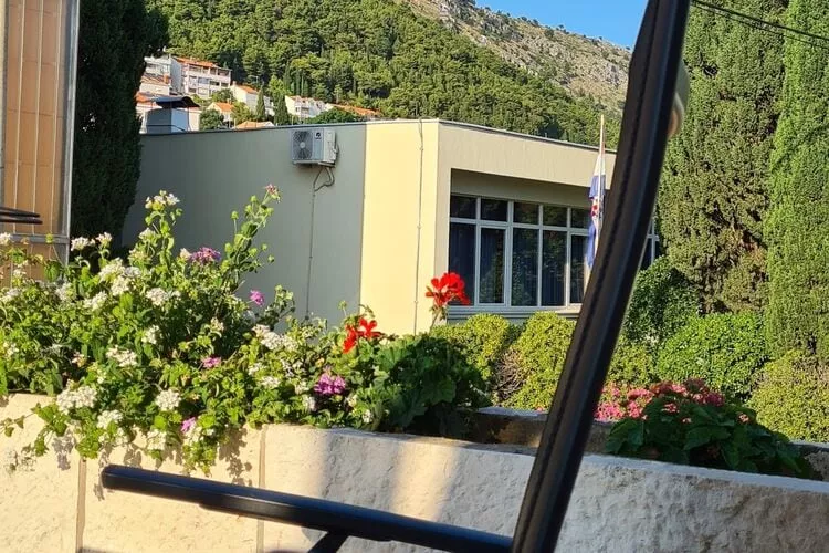 Apartment Solvit - Three Bedroom Apartment with Terrace-Terrasbalkon