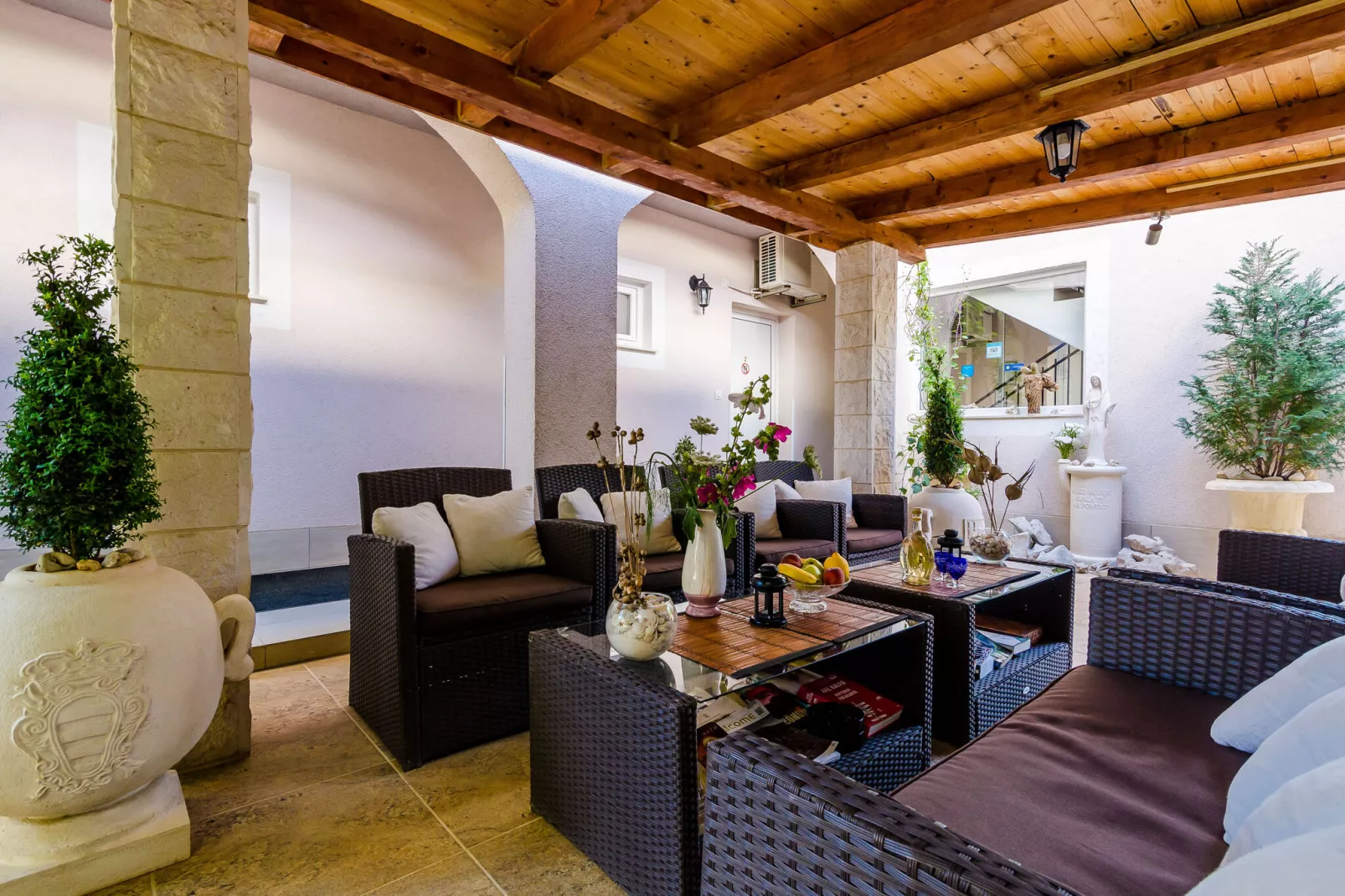 Villa Aura - Comfort double room-Terras