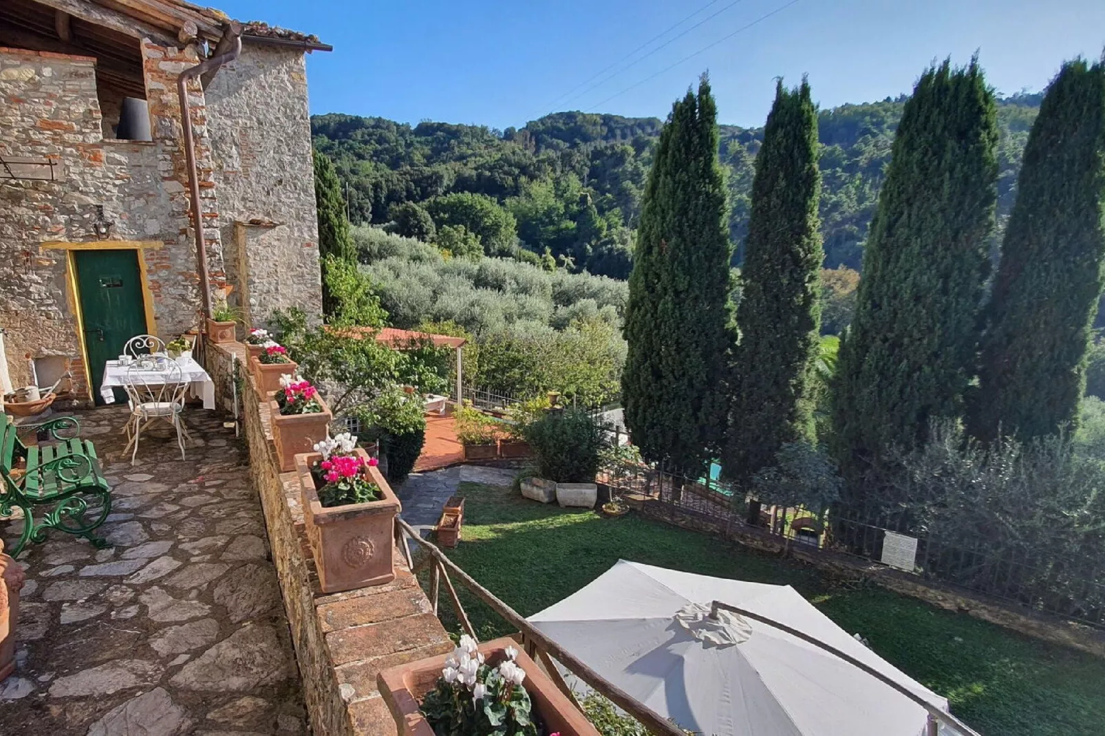 Borgo Bucatra Tramonto-Terrasbalkon