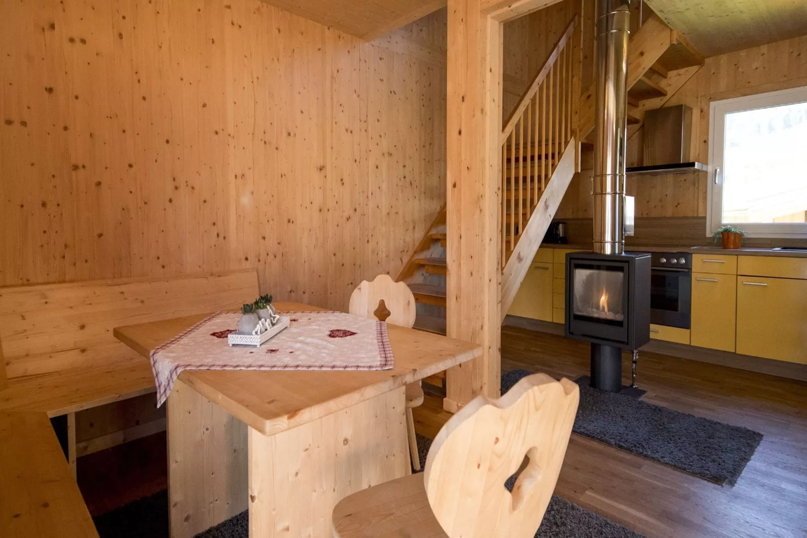 Kreischberg Chalets 1-Eetkamer