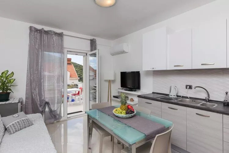 Stuck in the Moment Apartment - One Bedroom Apartment with Terrace and Sea View (A2+1)