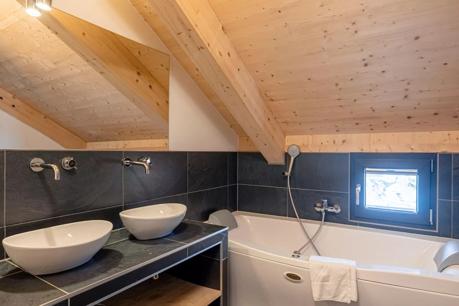 Kreischberg Chalets 24a-Badkamer