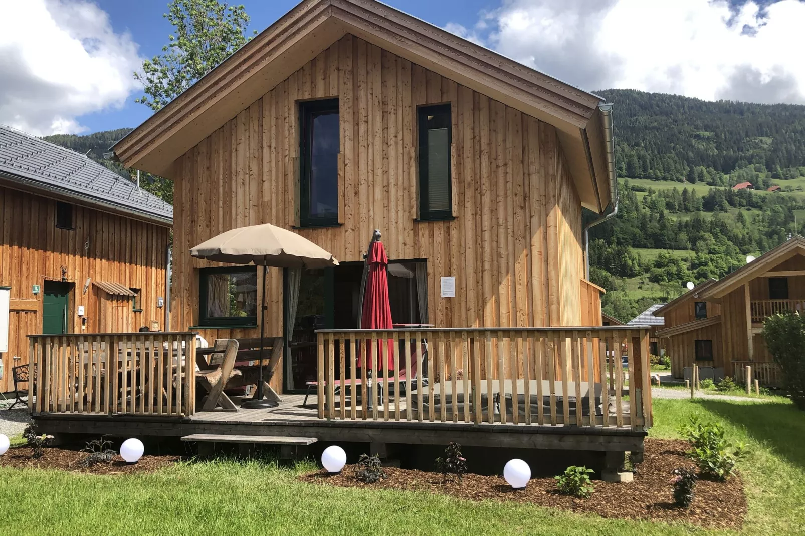 Kreischberg Chalets 11b-Buitenkant zomer