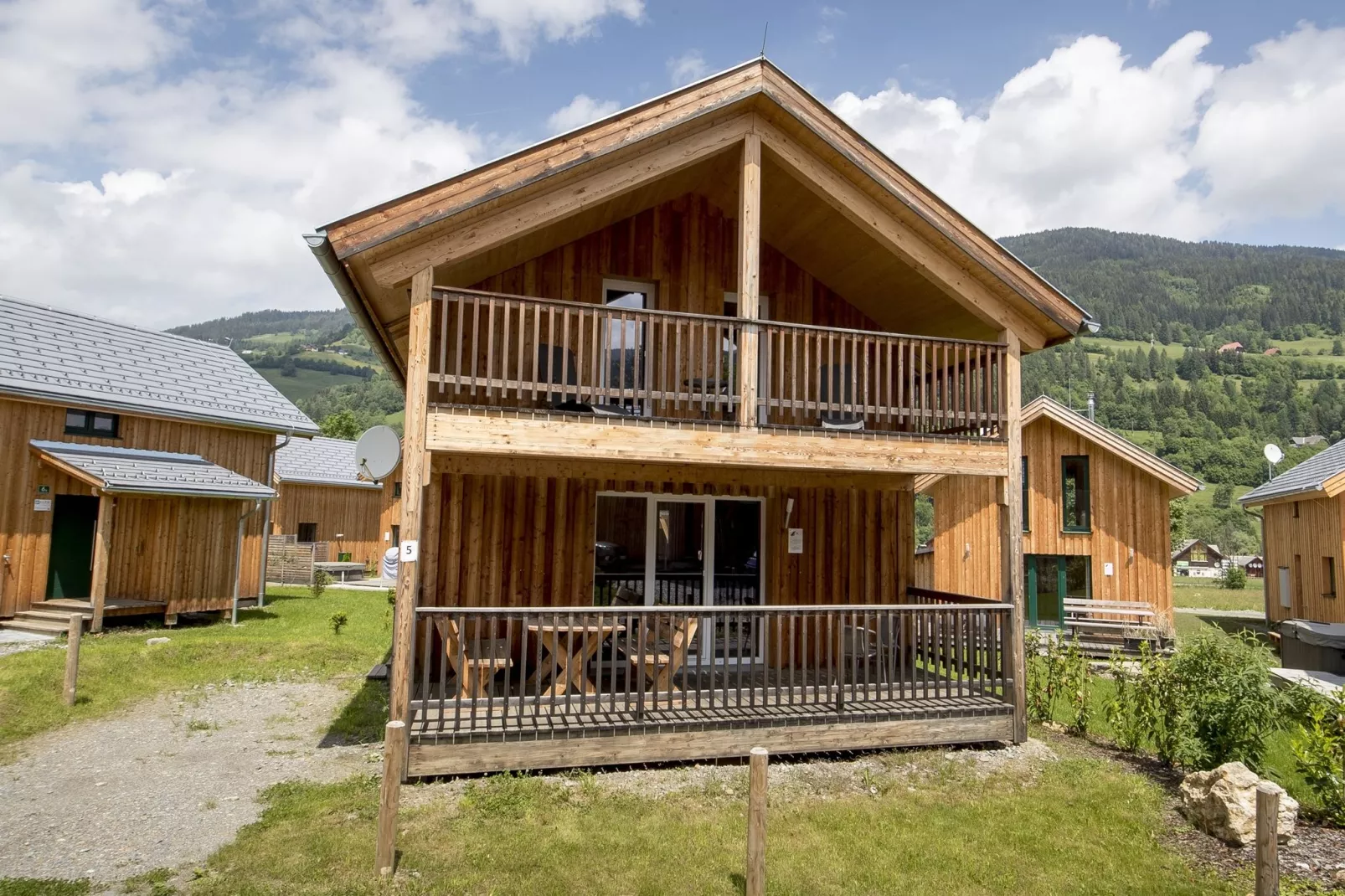 Kreischberg Chalets 5-Buitenkant zomer