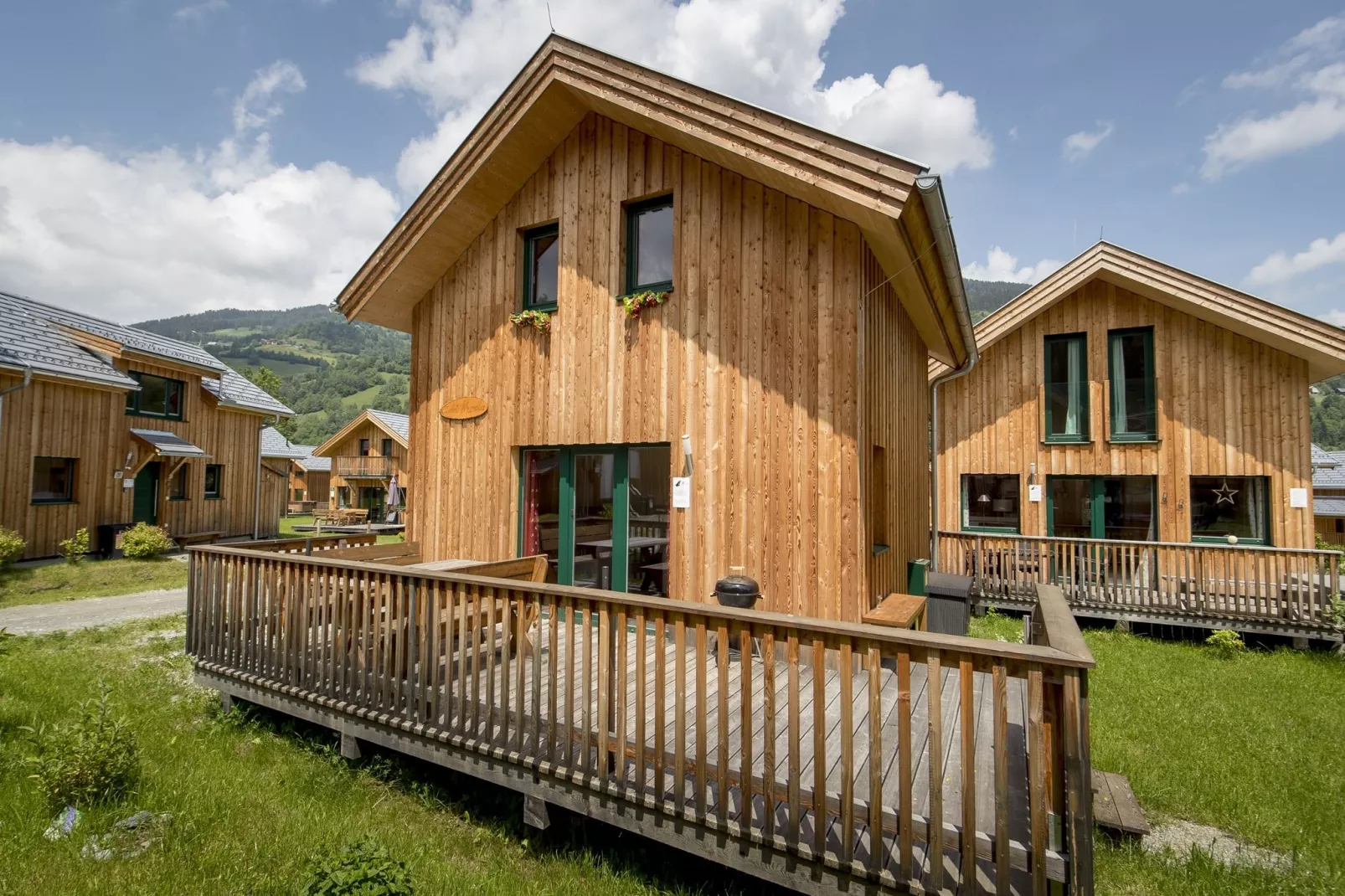 Kreischberg Chalets 4a-Buitenkant zomer