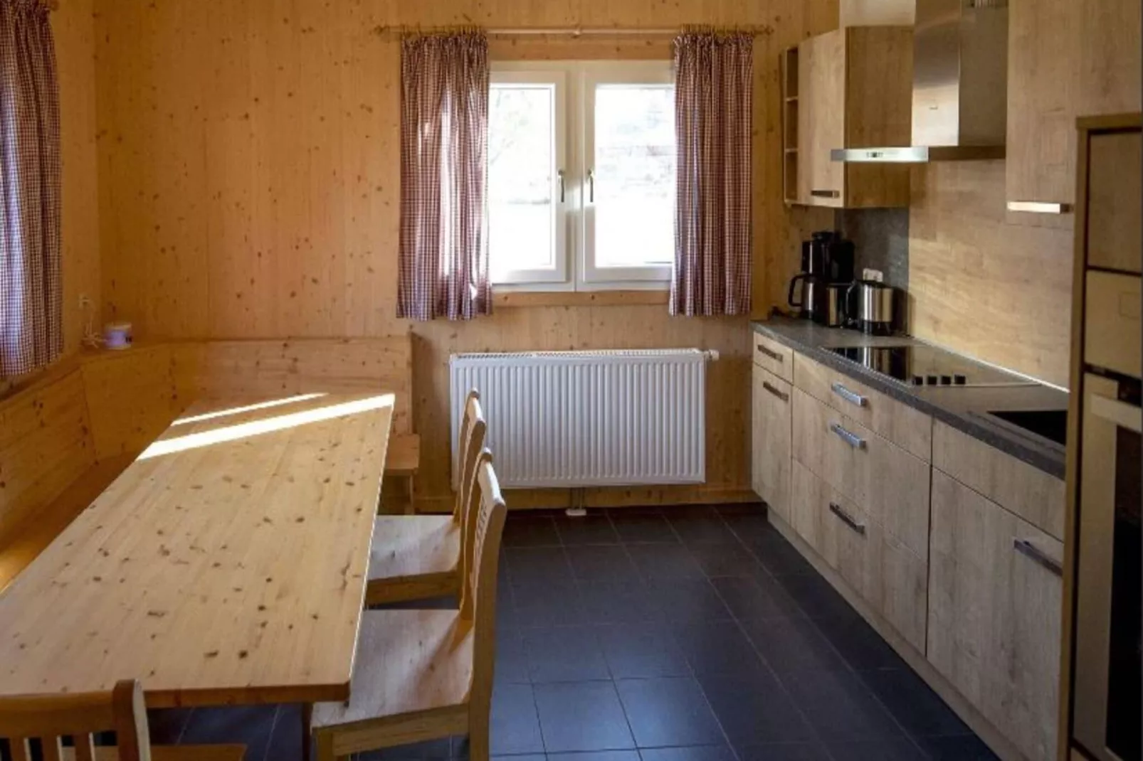 Kreischberg Chalets 13b-Eetkamer