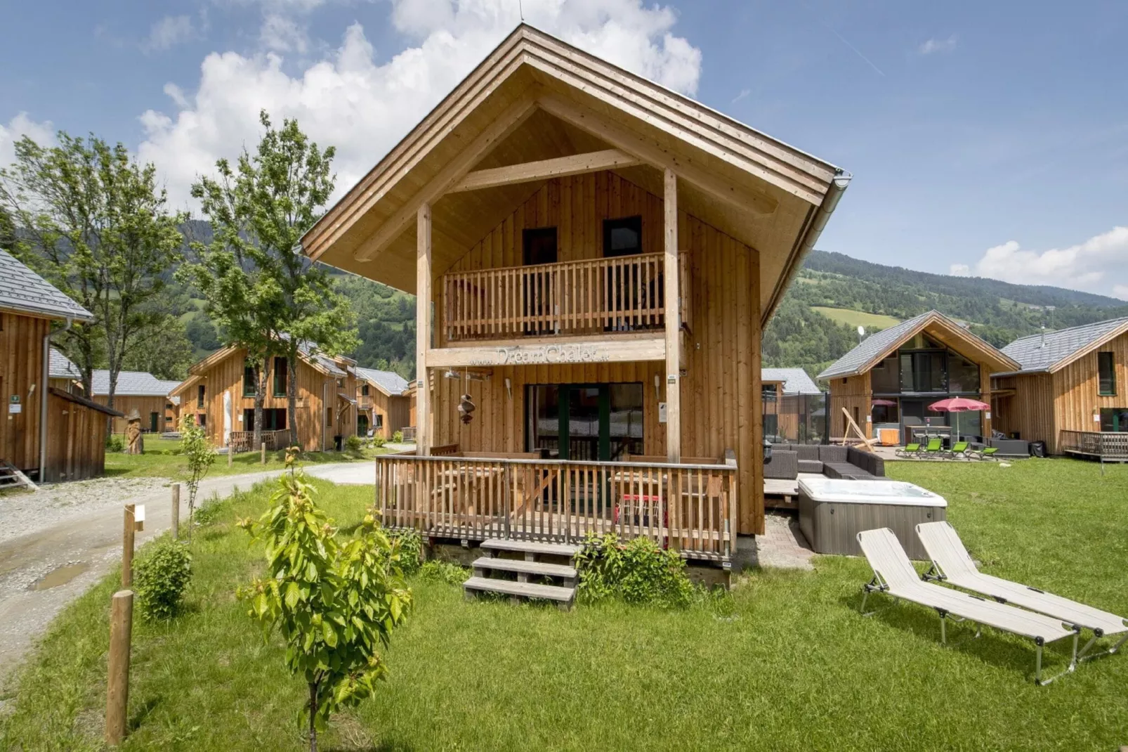 Kreischberg Chalets 8-Buitenkant zomer